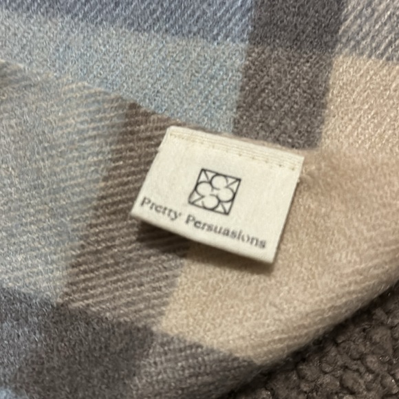 EUC Pretty Persuasions Scarf-Large 27x70-Blue/Beige/Brown Plaid-Soft Poly Blend - Picture 7 of 15